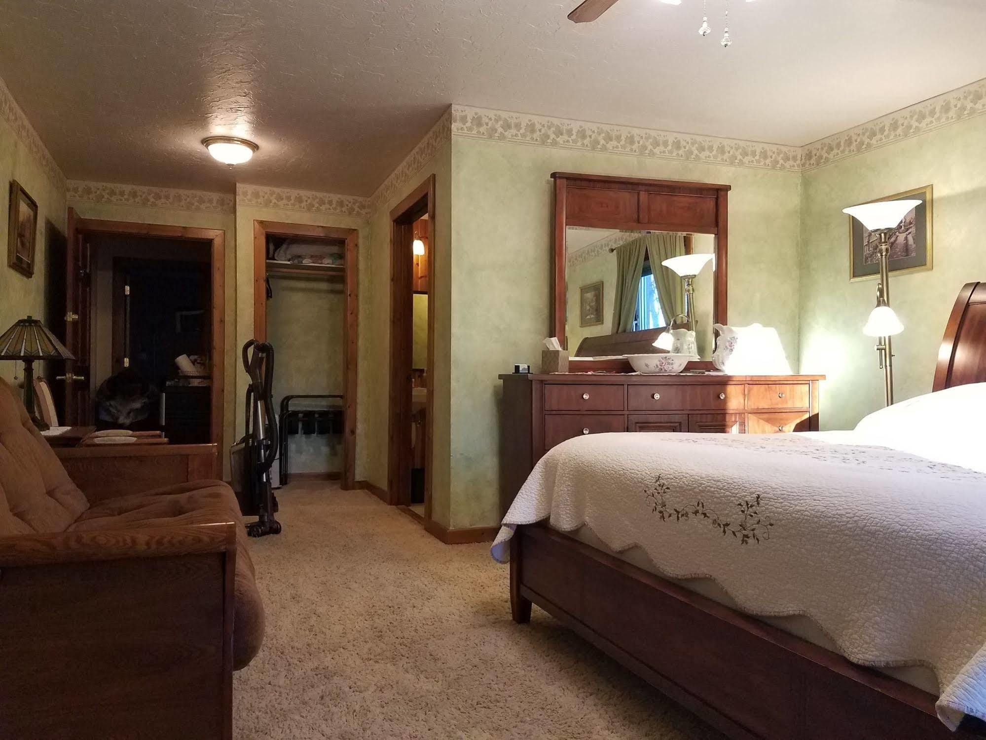 Denali Touch Of Wilderness B&B Healy Eksteriør billede