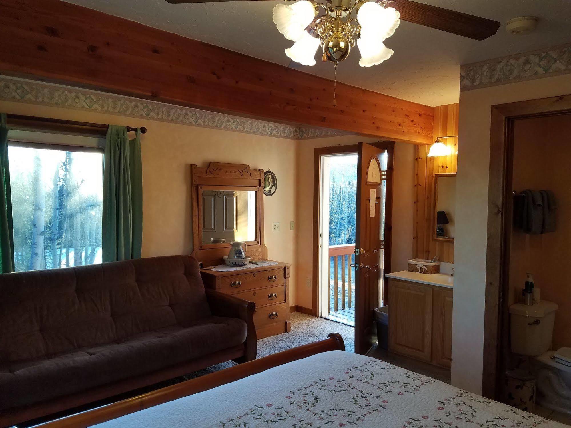 Denali Touch Of Wilderness B&B Healy Eksteriør billede